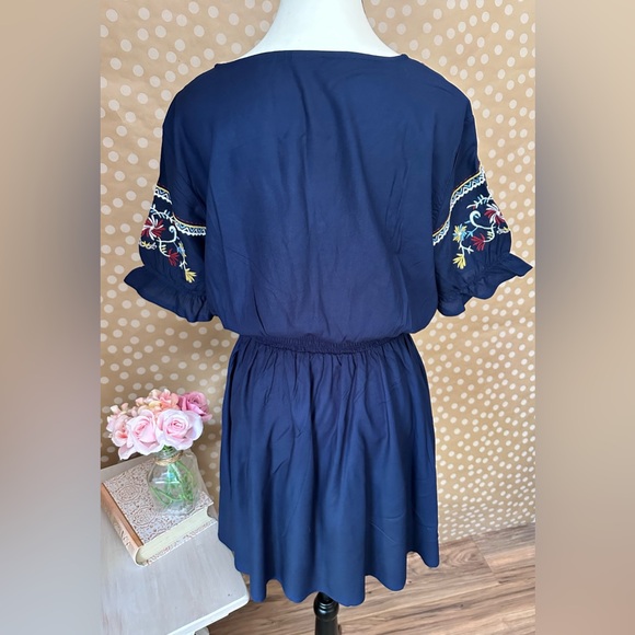 Lascana Shirt dress embroidered in marine blue. - Picture 3 of 10
